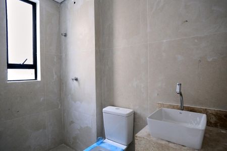 Apartamento à venda com 130m², 2 quartos e 2 vagasBanheiro da Suíte