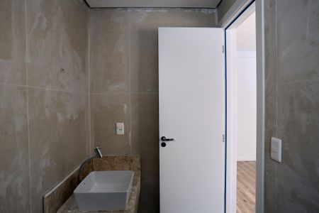 Apartamento à venda com 130m², 2 quartos e 2 vagasBanheiro da Suíte