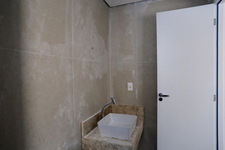 Apartamento à venda com 130m², 2 quartos e 2 vagasBanheiro da Suíte