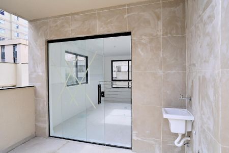 Apartamento à venda com 130m², 2 quartos e 2 vagasÁrea de Serviço