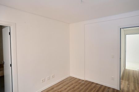 Apartamento à venda com 130m², 2 quartos e 2 vagasSuíte