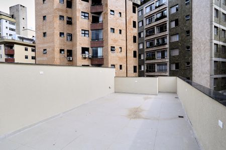 Apartamento à venda com 130m², 2 quartos e 2 vagasCobertura