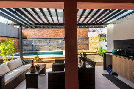 Casa de condomínio à venda com 360m², 4 quartos e 4 vagasVista da Varanda