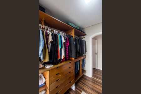 Casa de condomínio à venda com 360m², 4 quartos e 4 vagasCloset da suíte 1