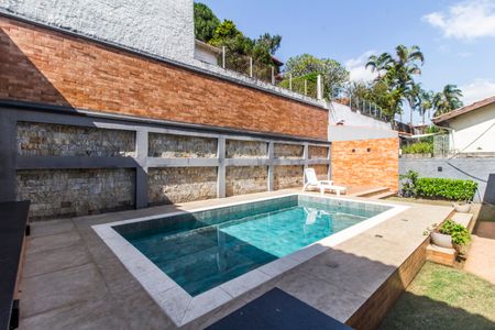 Casa de condomínio à venda com 360m², 4 quartos e 4 vagasPiscina