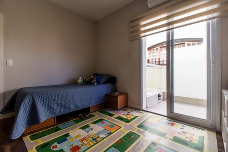 Casa de condomínio à venda com 360m², 4 quartos e 4 vagasSuíte 2