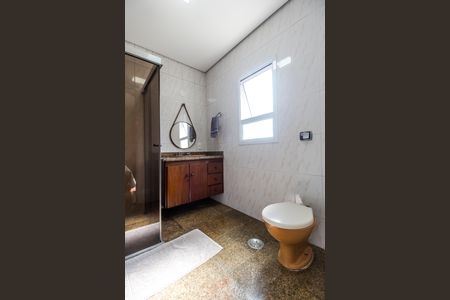 Casa de condomínio à venda com 360m², 4 quartos e 4 vagasBanheiro da Suíte 4