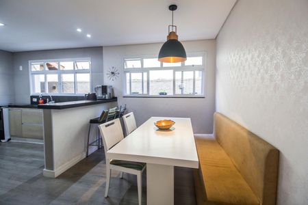 Casa de condomínio à venda com 360m², 4 quartos e 4 vagasCozinha