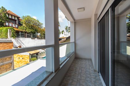 Casa de condomínio à venda com 360m², 4 quartos e 4 vagasSuíte masterSuíte master