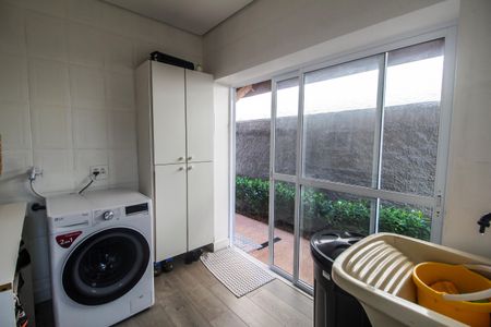 Casa de condomínio à venda com 360m², 4 quartos e 4 vagasÁrea de Serviço