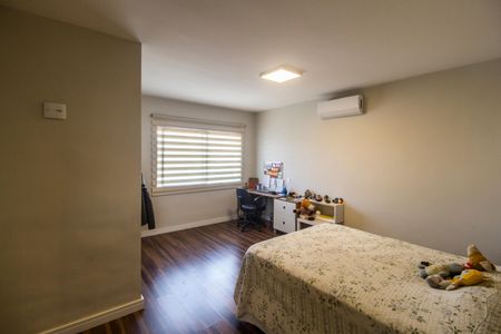 Casa de condomínio à venda com 360m², 4 quartos e 4 vagasSuíte 3