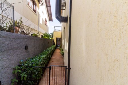 Casa de condomínio à venda com 360m², 4 quartos e 4 vagasCorredor