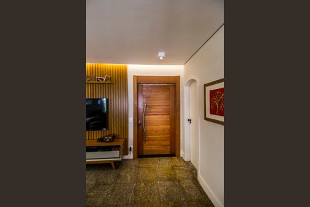 Casa de condomínio à venda com 360m², 4 quartos e 4 vagasEntrada