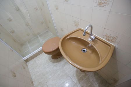 Casa à venda com 350m², 5 quartos e 6 vagasBanheiro de Serviço