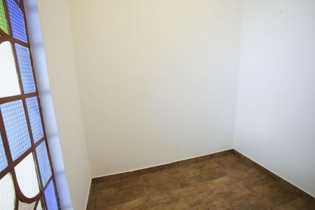 Casa à venda com 350m², 5 quartos e 6 vagasQuarto de Serviço