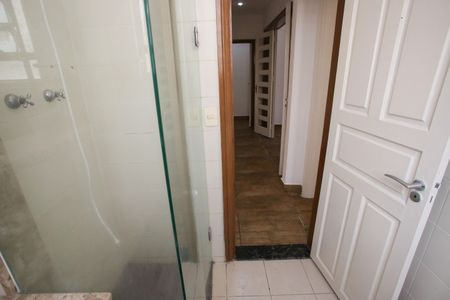 Casa à venda com 350m², 5 quartos e 6 vagasBanheiro Social