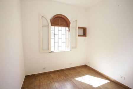 Casa à venda com 350m², 5 quartos e 6 vagasQuarto 2