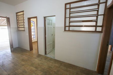 Casa à venda com 350m², 5 quartos e 6 vagasÁrea de Serviço