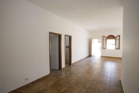 Casa à venda com 350m², 5 quartos e 6 vagasSala