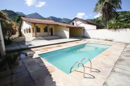 Casa à venda com 350m², 5 quartos e 6 vagasÁrea comum