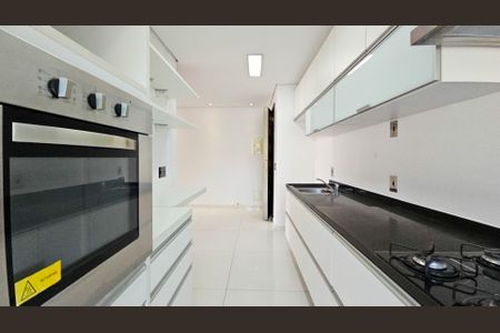 Apartamento à venda com 70m², 2 quartos e 2 vagasCozinha
