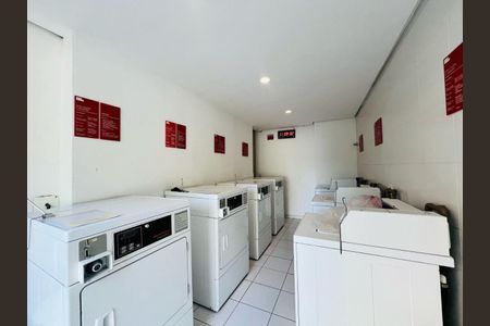 Apartamento à venda com 70m², 2 quartos e 2 vagasLavanderia