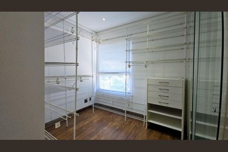 Apartamento à venda com 70m², 2 quartos e 2 vagasCloset