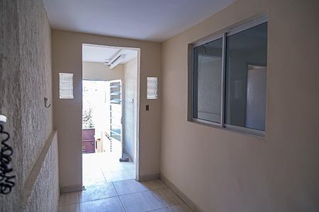 Casa para alugar com 75m², 2 quartos e sem vagaÁrea Comum 