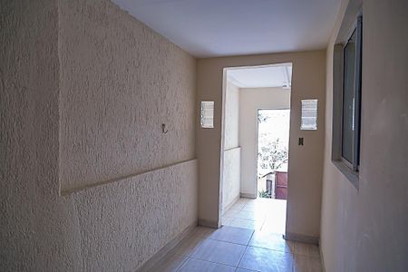 Casa para alugar com 75m², 2 quartos e sem vagaÁrea Comum 