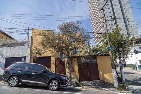 Casa para alugar com 75m², 2 quartos e sem vagaFachada