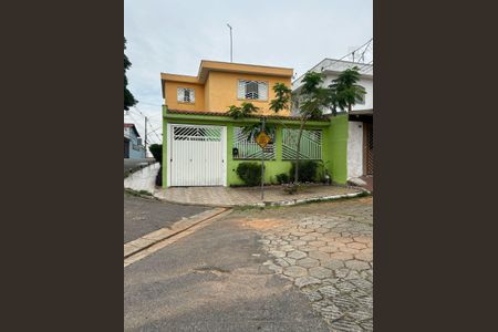 Casa à venda com 160m², 3 quartos e 4 vagas