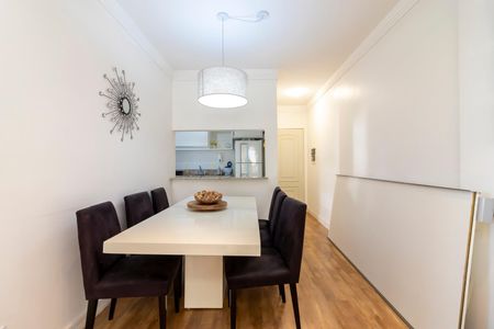 Apartamento à venda com 67m², 2 quartos e 2 vagas Apartamento à venda com 67m², 2 quartos e 2 vagasSala de Jantar