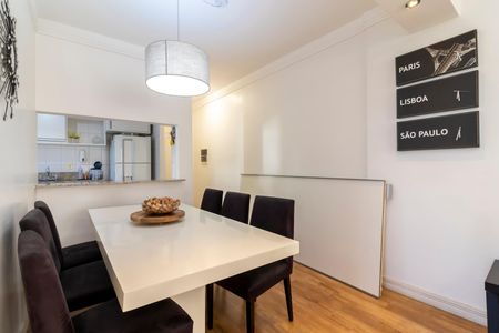 Apartamento à venda com 67m², 2 quartos e 2 vagas Apartamento à venda com 67m², 2 quartos e 2 vagasSala de Jantar