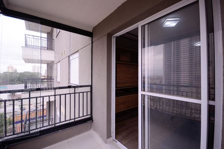 Apartamento à venda com 37m², 1 quarto e 1 vaga Apartamento à venda com 37m², 1 quarto e 1 vagaSala/Cozinha - Varanda