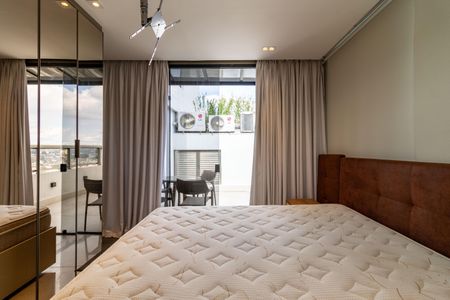 Apartamento à venda com 140m², 2 quartos e 2 vagasSuíte 2