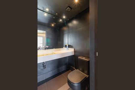 Apartamento à venda com 140m², 2 quartos e 2 vagasLavabo