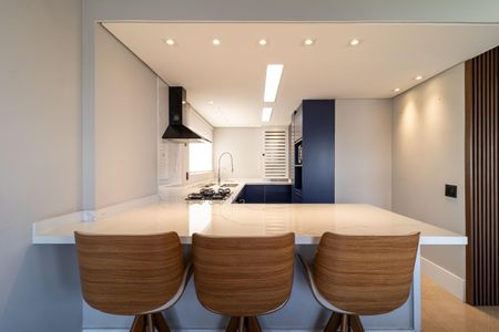 Apartamento à venda com 140m², 2 quartos e 2 vagasCozinha