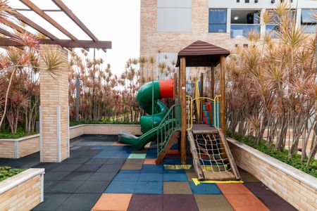 Apartamento à venda com 140m², 2 quartos e 2 vagasÁrea comum - Playground