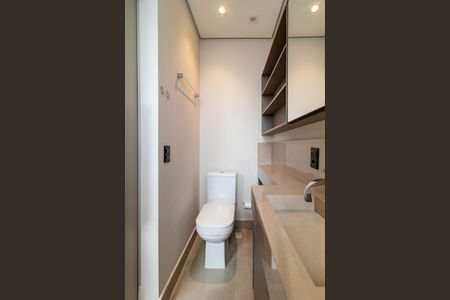 Apartamento à venda com 140m², 2 quartos e 2 vagasBanheiro da Suíte 1