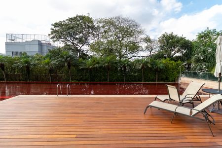 Apartamento à venda com 140m², 2 quartos e 2 vagasÁrea comum - Piscina