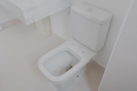 Apartamento à venda com 142m², 3 quartos e 2 vagasBanheiro da Suíte 2