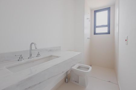 Apartamento à venda com 142m², 3 quartos e 2 vagasBanheiro da Suíte 2