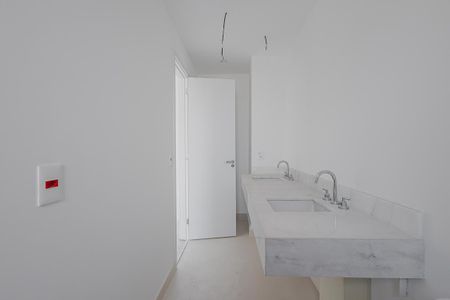 Apartamento à venda com 142m², 3 quartos e 2 vagasBanheiro da Suíte 3