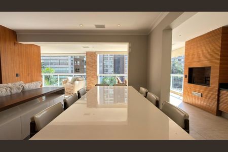 Apartamento à venda com 292m², 3 quartos e 5 vagas