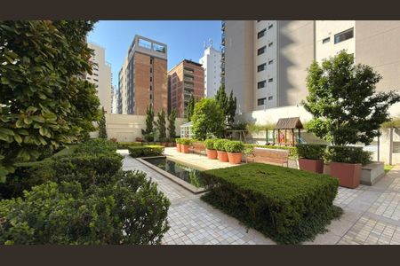 Apartamento à venda com 292m², 3 quartos e 5 vagas
