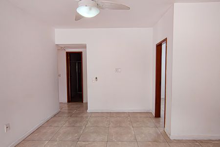 Apartamento para alugar com 100m², 3 quartos e 1 vaga Apartamento para alugar com 100m², 3 quartos e 1 vagaSala