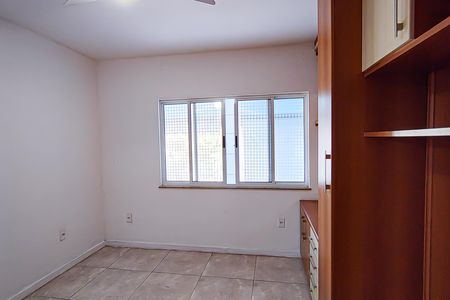 Apartamento para alugar com 100m², 3 quartos e 1 vaga Apartamento para alugar com 100m², 3 quartos e 1 vagaQuarto