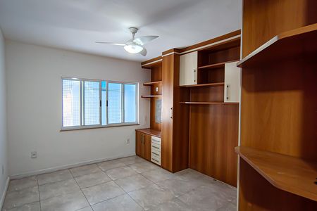 Apartamento para alugar com 100m², 3 quartos e 1 vaga Apartamento para alugar com 100m², 3 quartos e 1 vagaQuarto