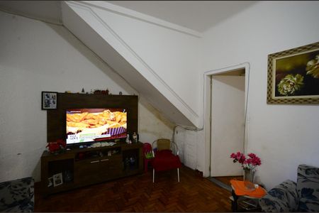 Casa à venda com 360m², 8 quartos e sem vagaSala