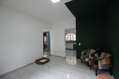 Casa de condomínio à venda com 52m², 3 quartos e 2 vagasSala